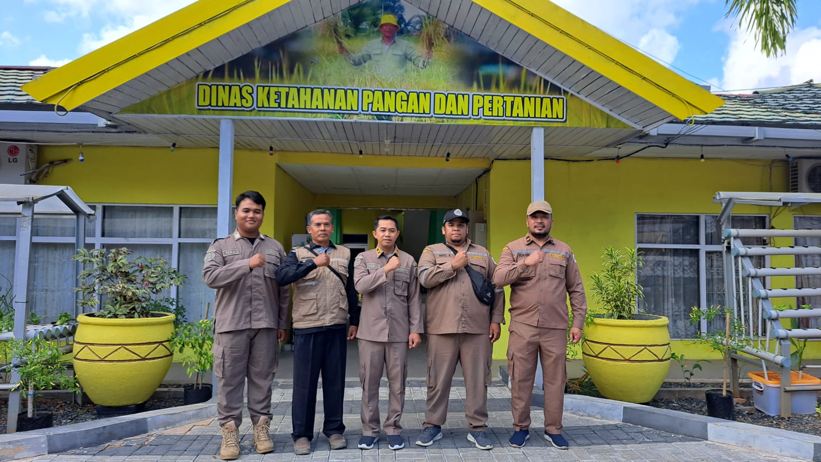 kegiatan pemantauan daerah sebar Hama Penyakit Hewan Karantina (HPHK) dengan fokus pada Flu Burung (Avian Influenza) di tiga desa di Kecamatan Pulaulaut Timur