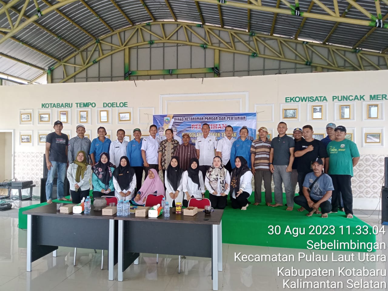 Dinas Ketahanan Pangan dan Pertanian Kabupaten Kotabaru, melalui Bidang Peternakan, telah sukses menyelenggarakan Pelatihan Pengolahan Pakan Ternak